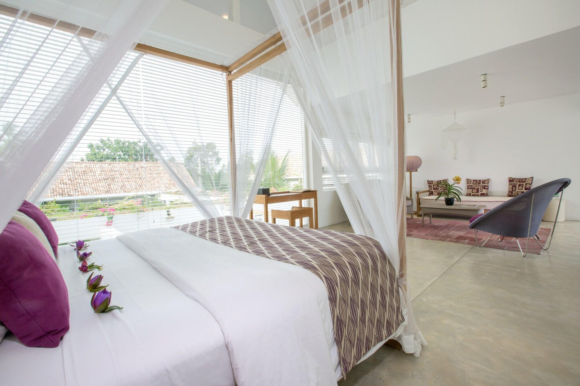 Sri Sharavi Beach Villas & Spa - With 43 Metre Saltwater Infinity Pool Mirissa Extérieur photo